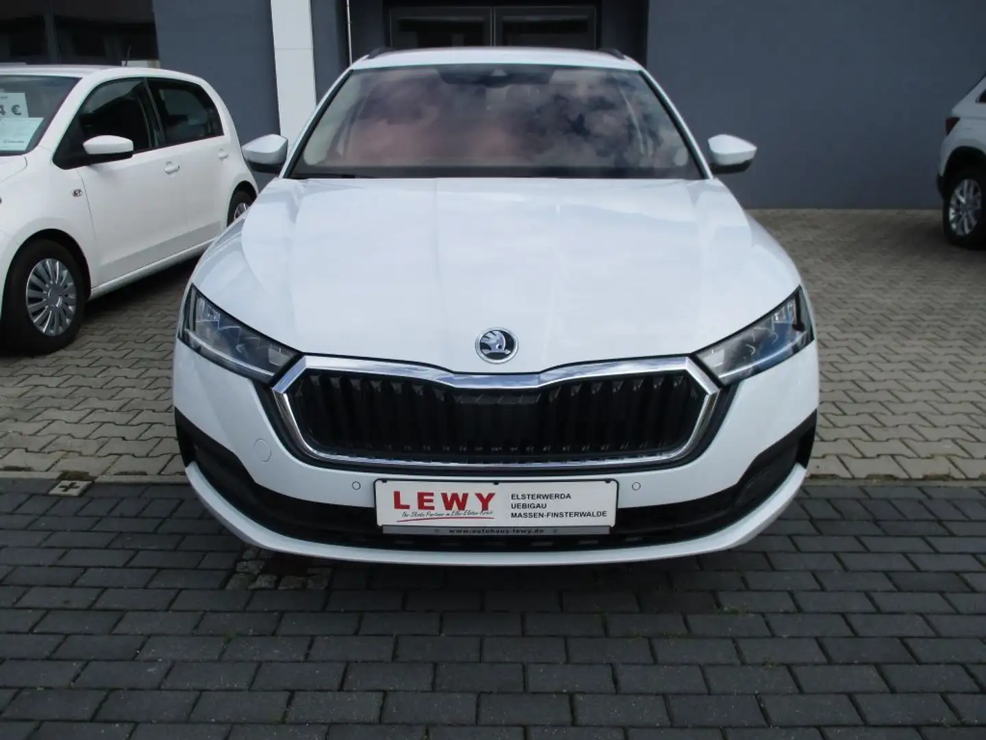 Skoda Octavia Combi 1.5 TSI e-TEC DSG Ambition Weiß - 2