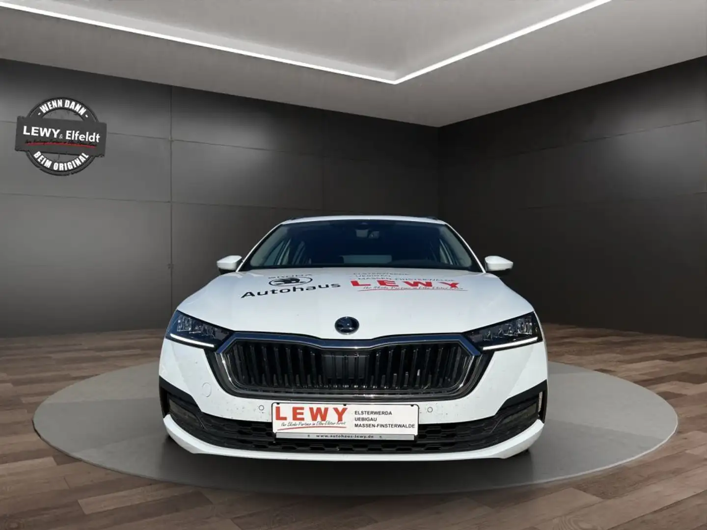 Skoda Octavia Combi 1.5 TSI e-TEC DSG Ambition Weiß - 2