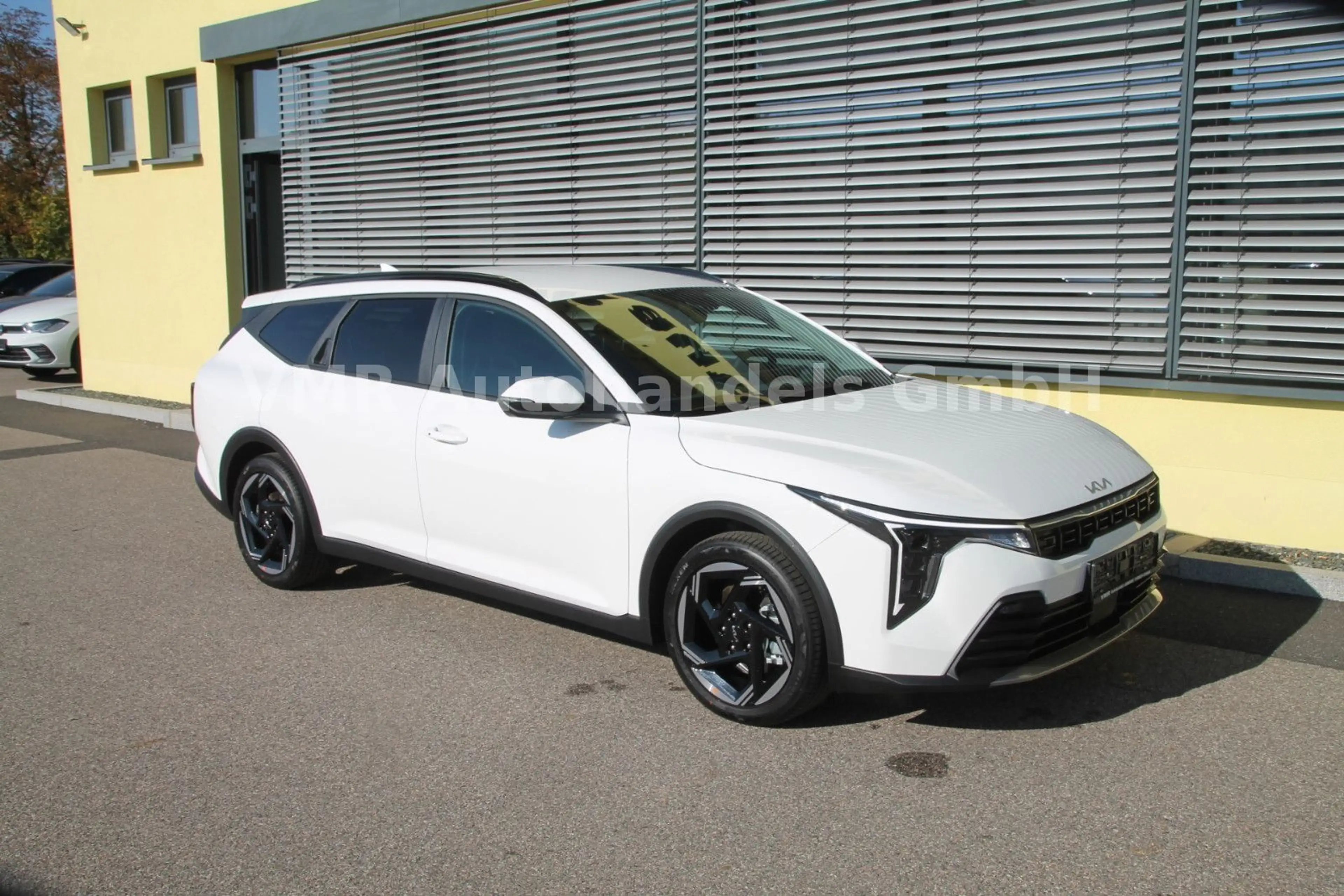 Kia K4 1.6 T-GDI Exklusiv *getönte Scheiben*Navi*17" — photo 3