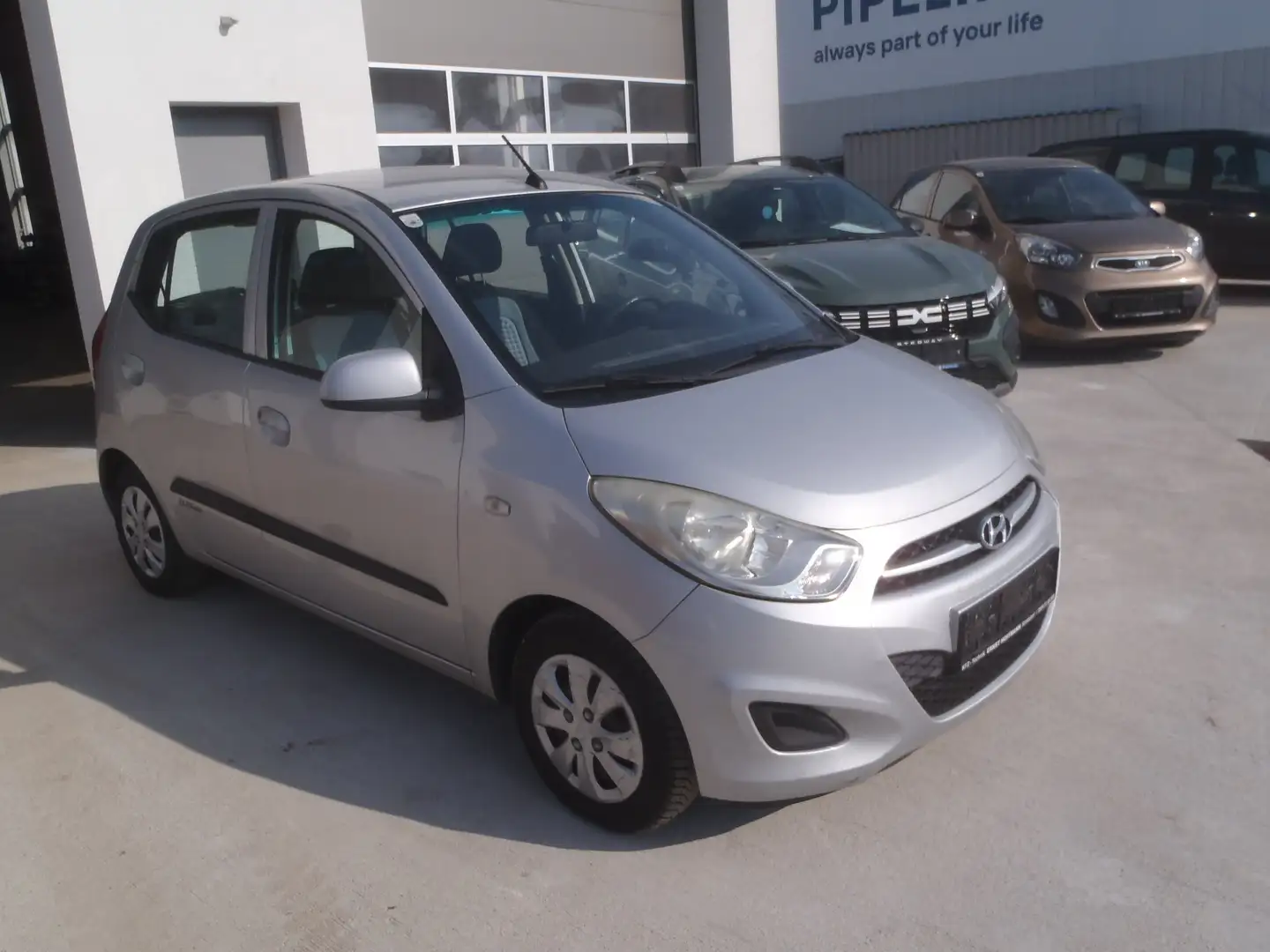 Hyundai i10 i10 1,1 Comfort Comfort Grau - 2