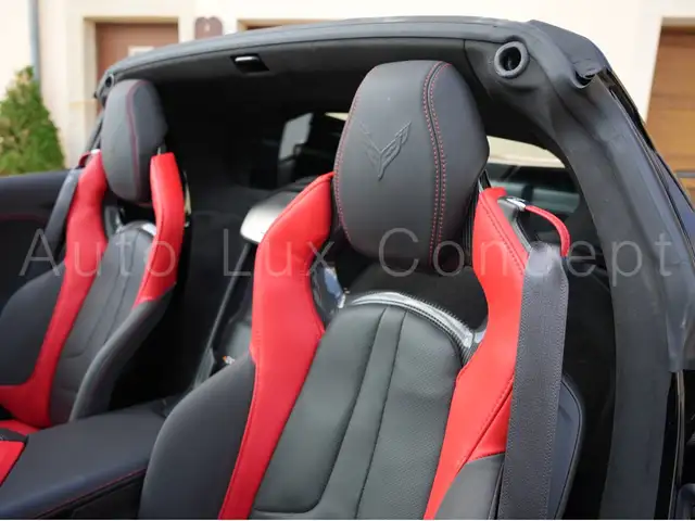 Chevrolet Corvette view 8