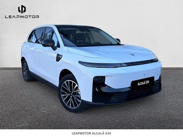 Leapmotor B10