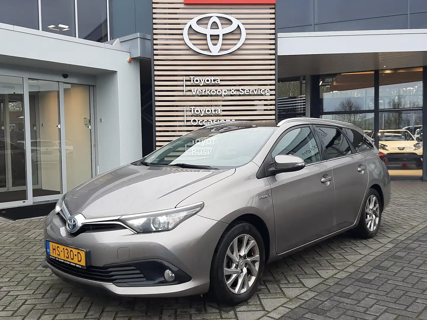 Toyota Auris 1.8 Hybrid Lease Pro TREKHAAK NAVI LM-VELGEN CRUIS Braun - 1