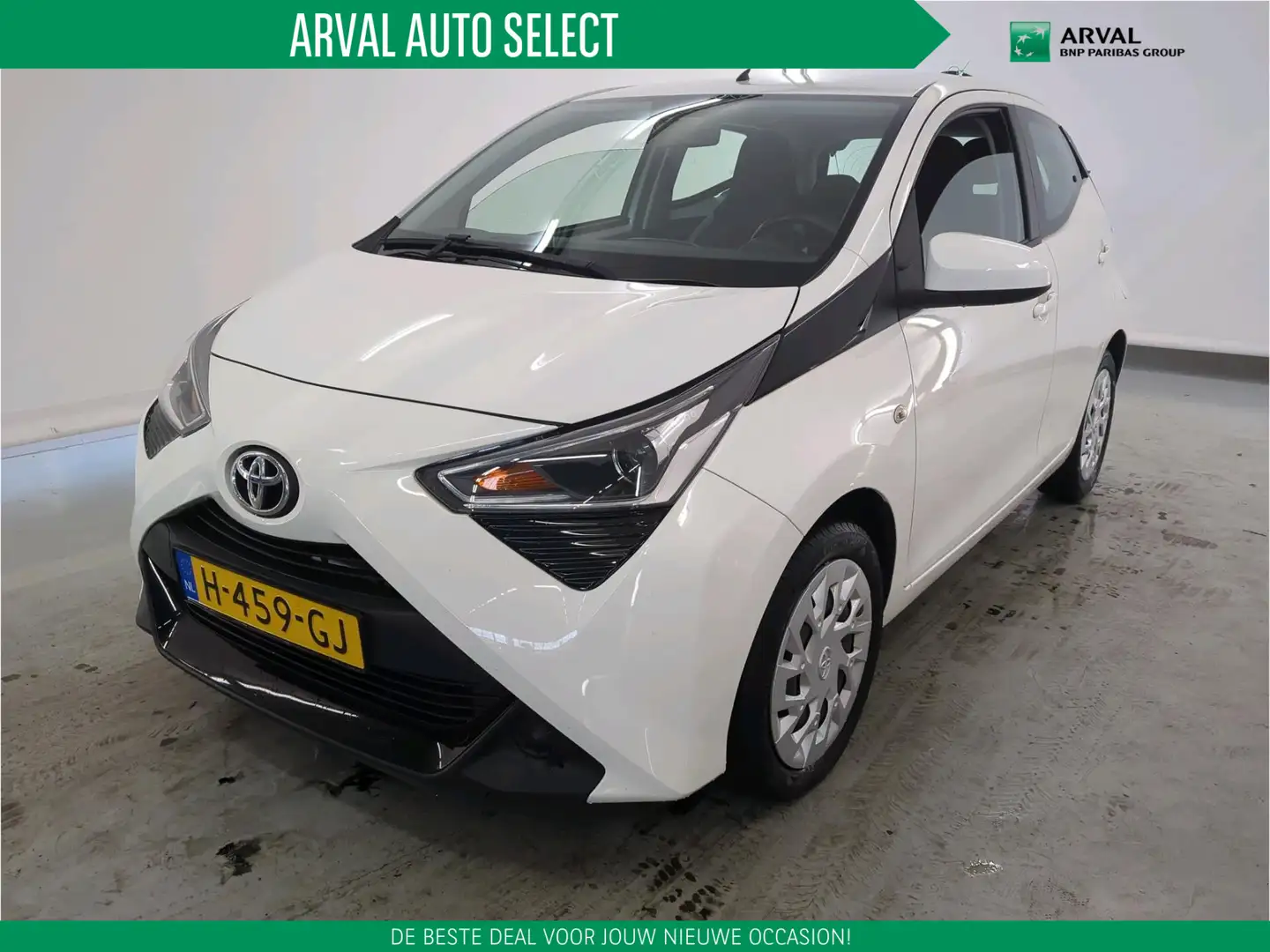 Toyota Aygo 1.0 VVT-i 72pk x-play limited | 5-deurs | Apple Ca Blanc - 1