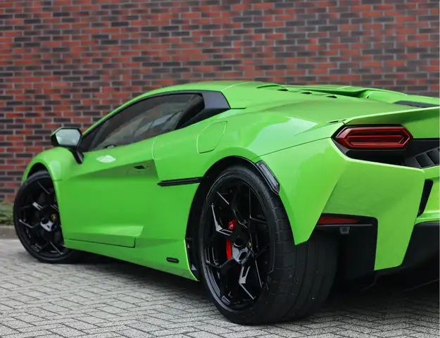 Lamborghini Temerario view 7