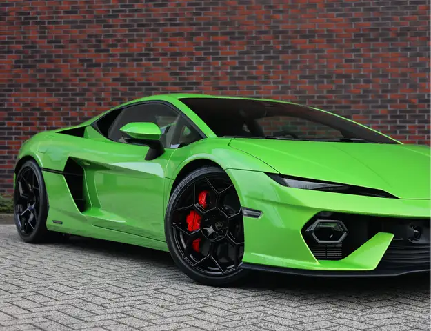 Lamborghini Temerario view 6