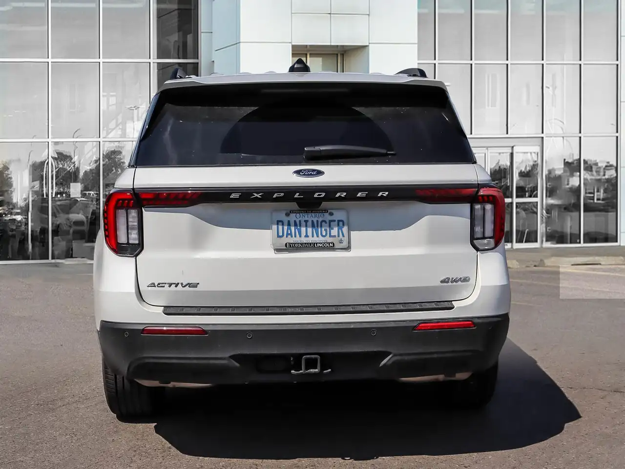 Ford Explorer photo Ford Explorer