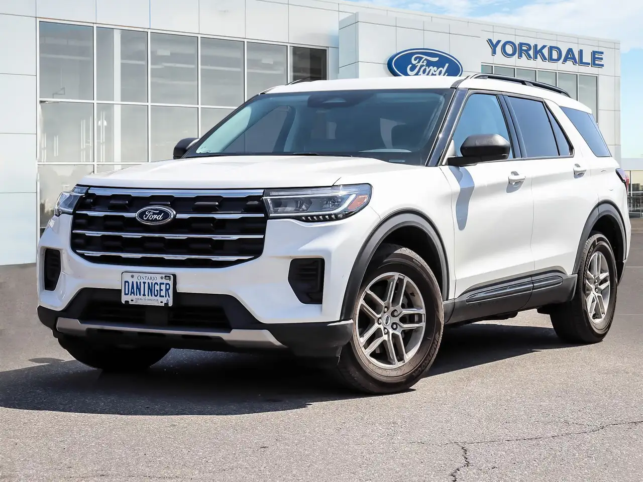 Ford Explorer photo Ford Explorer