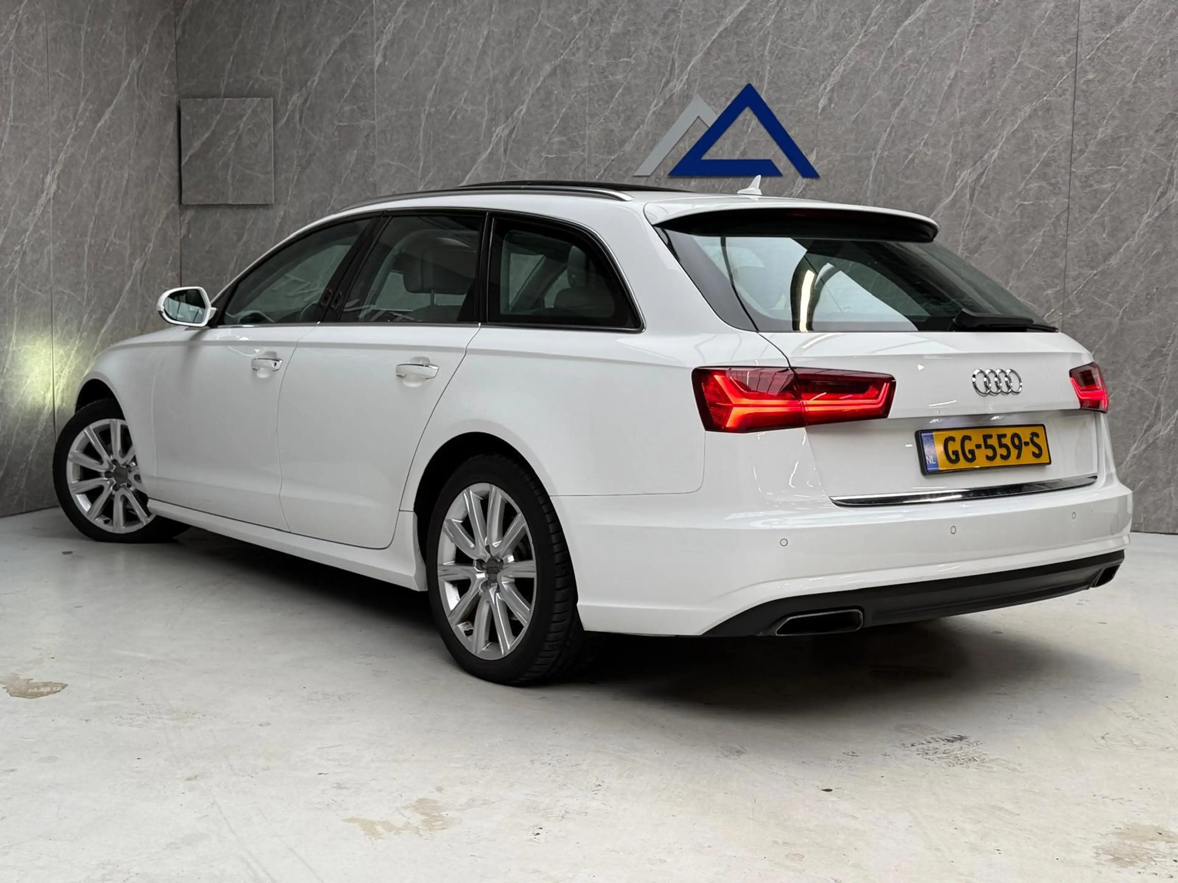 Audi A6 Avant 1.8 TFSI ultra / NAP / 1e Eigenaar / Panoram — photo 4
