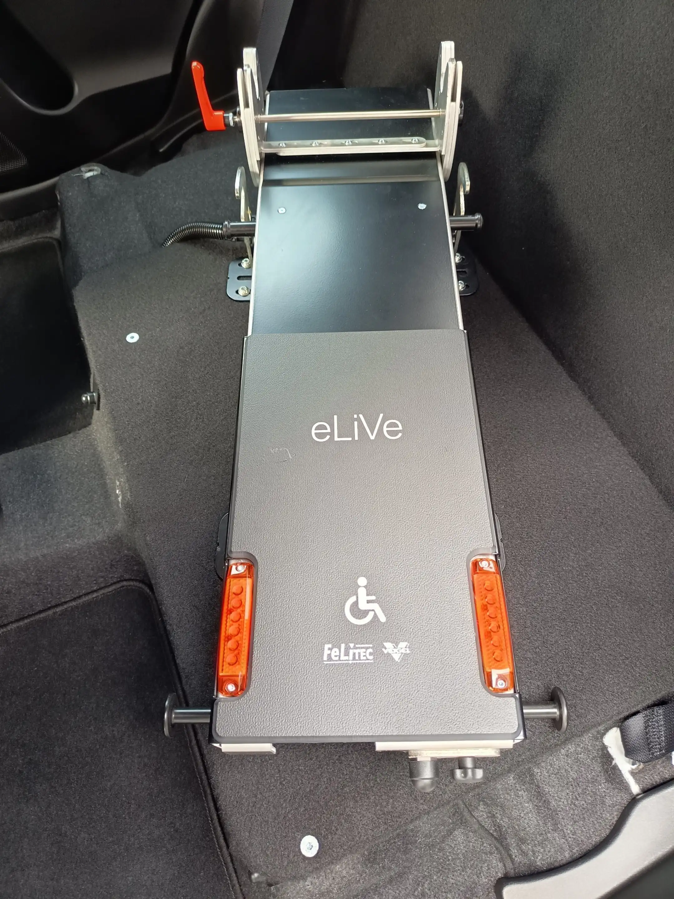 Suzuki Ignis Ignis Dualjet AGS Comfort + Behindertengerecht — photo 5