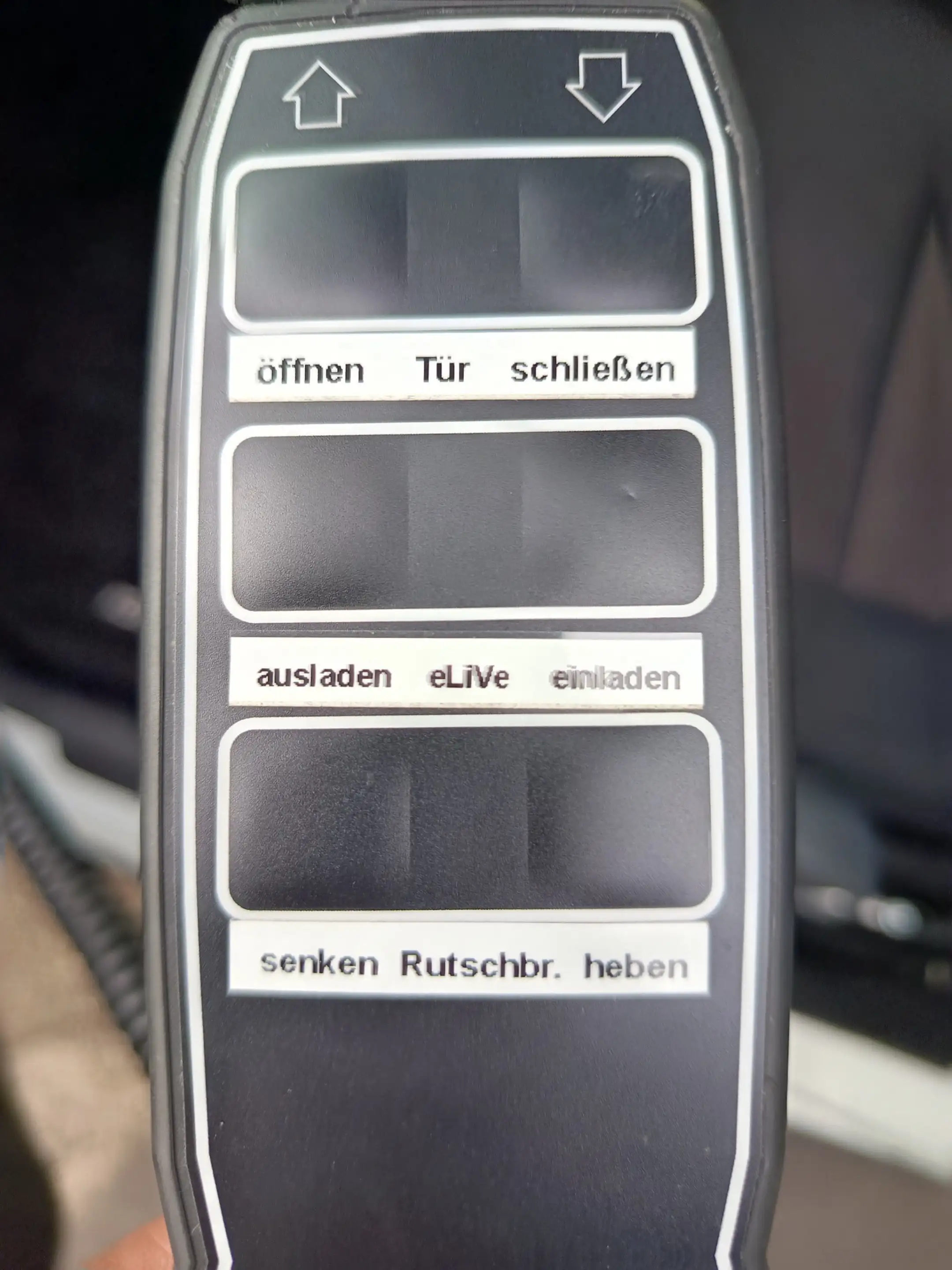 Suzuki Ignis Ignis Dualjet AGS Comfort + Behindertengerecht — photo 13