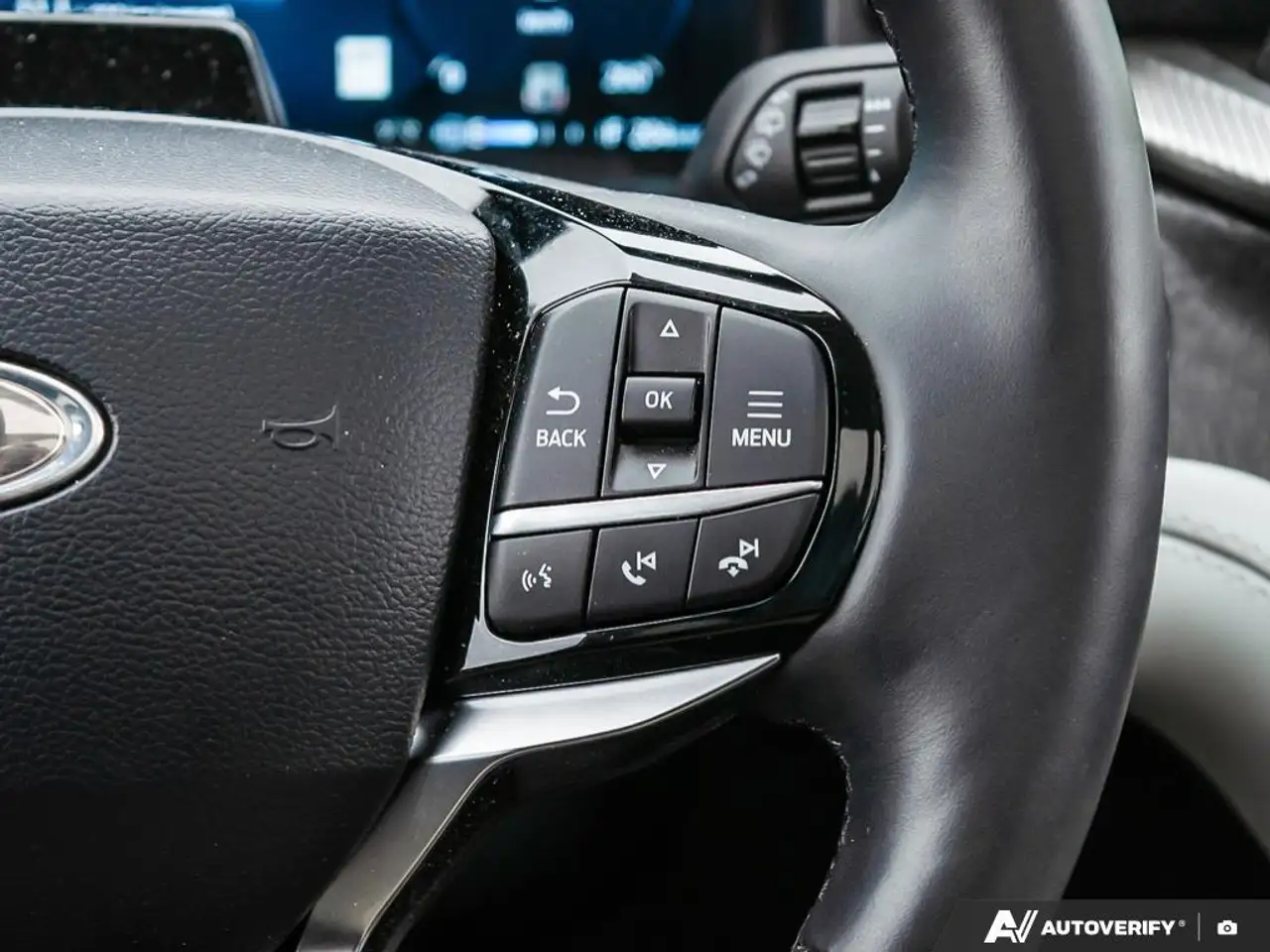 Ford Explorer снимка Ford Explorer