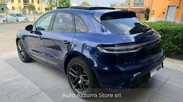Porsche Macan view 6