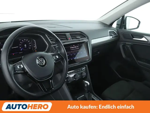 Volkswagen Tiguan Allspace view 11