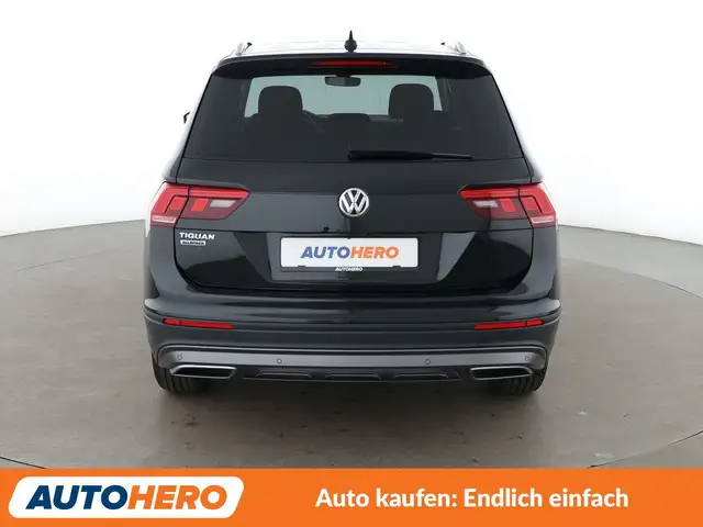 Volkswagen Tiguan Allspace view 5