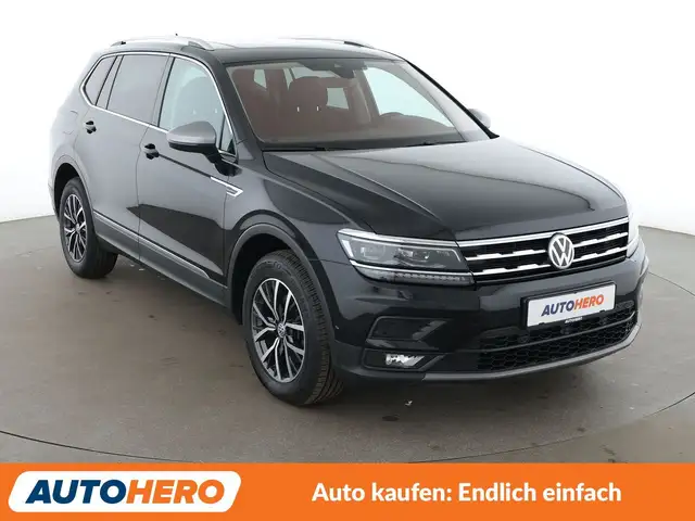 Volkswagen Tiguan Allspace view 8