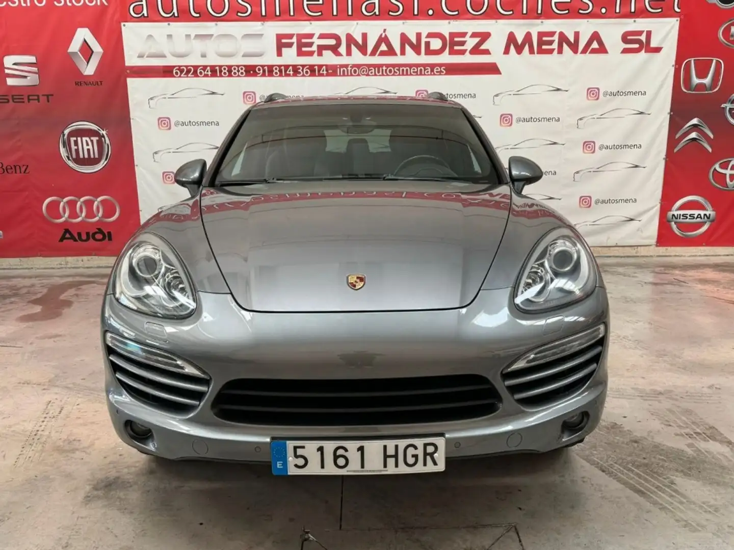 Porsche Cayenne Diesel 245 Aut. Gris - 2