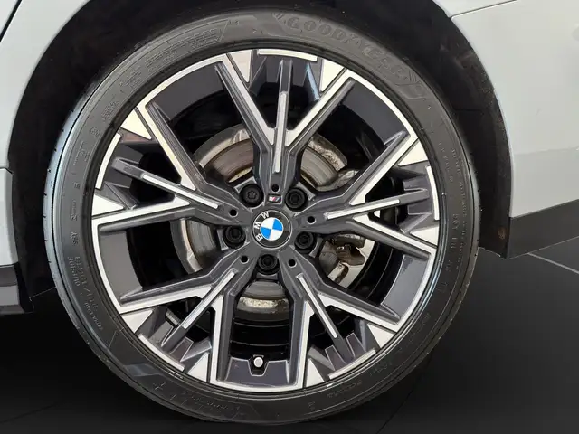 BMW R view 12