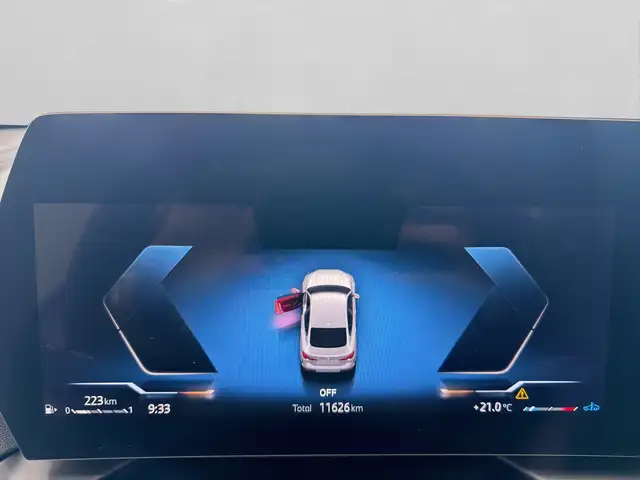 BMW 2 Series view 26