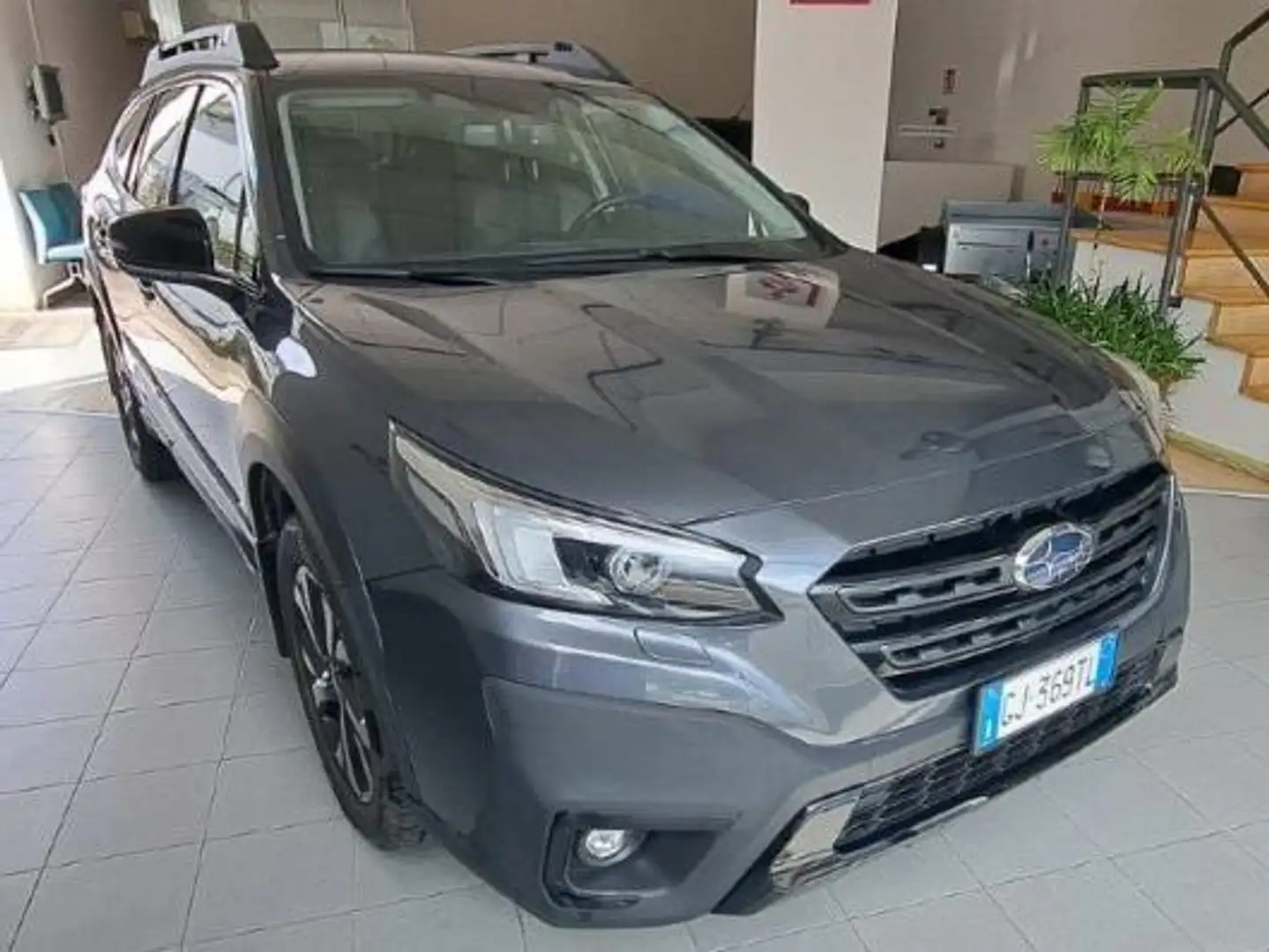 Subaru OUTBACK Outback VI 2021 2.5i 4dventure lineartronic Gris - 2