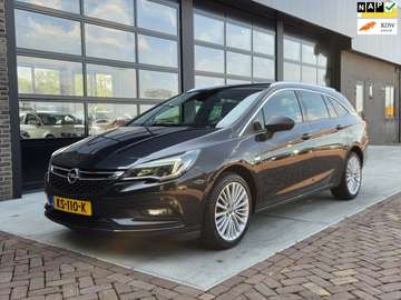 Sports Tourer 1.0 105 PK Innovation | Navigatie |
