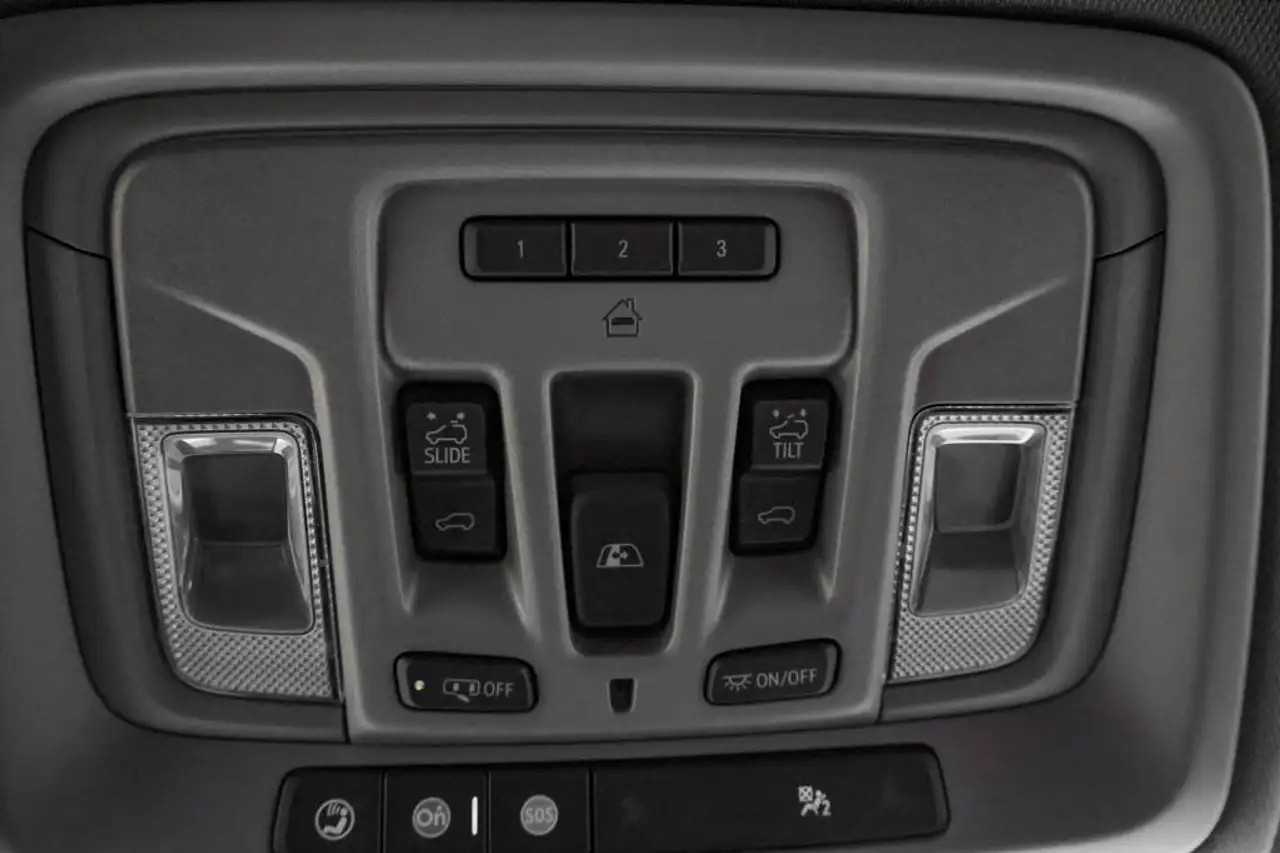 GMC Sierra 1500 снимка GMC Sierra 1500
