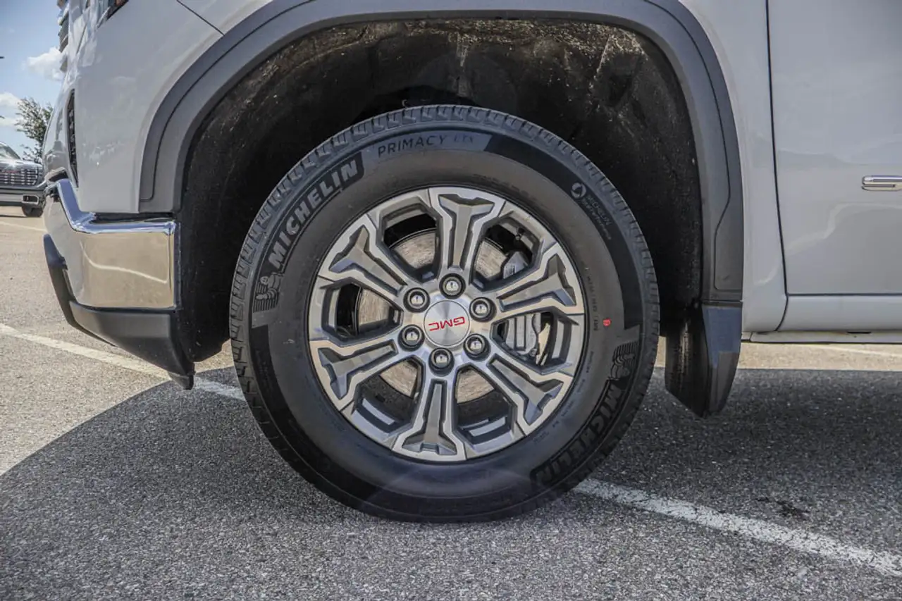 GMC Sierra 1500 снимка GMC Sierra 1500