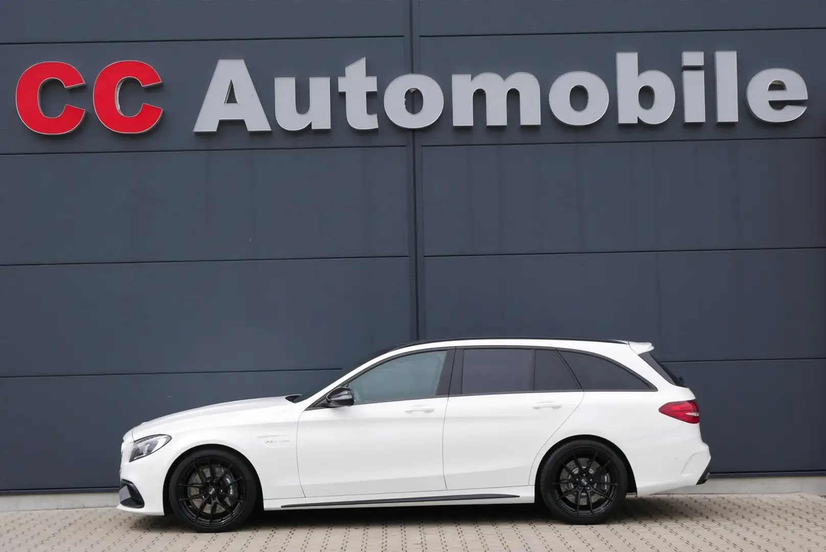 Mercedes-Benz C 63 AMG Sportabgas+19Zoll+Burmester+Comand+Pano Blanc - 1