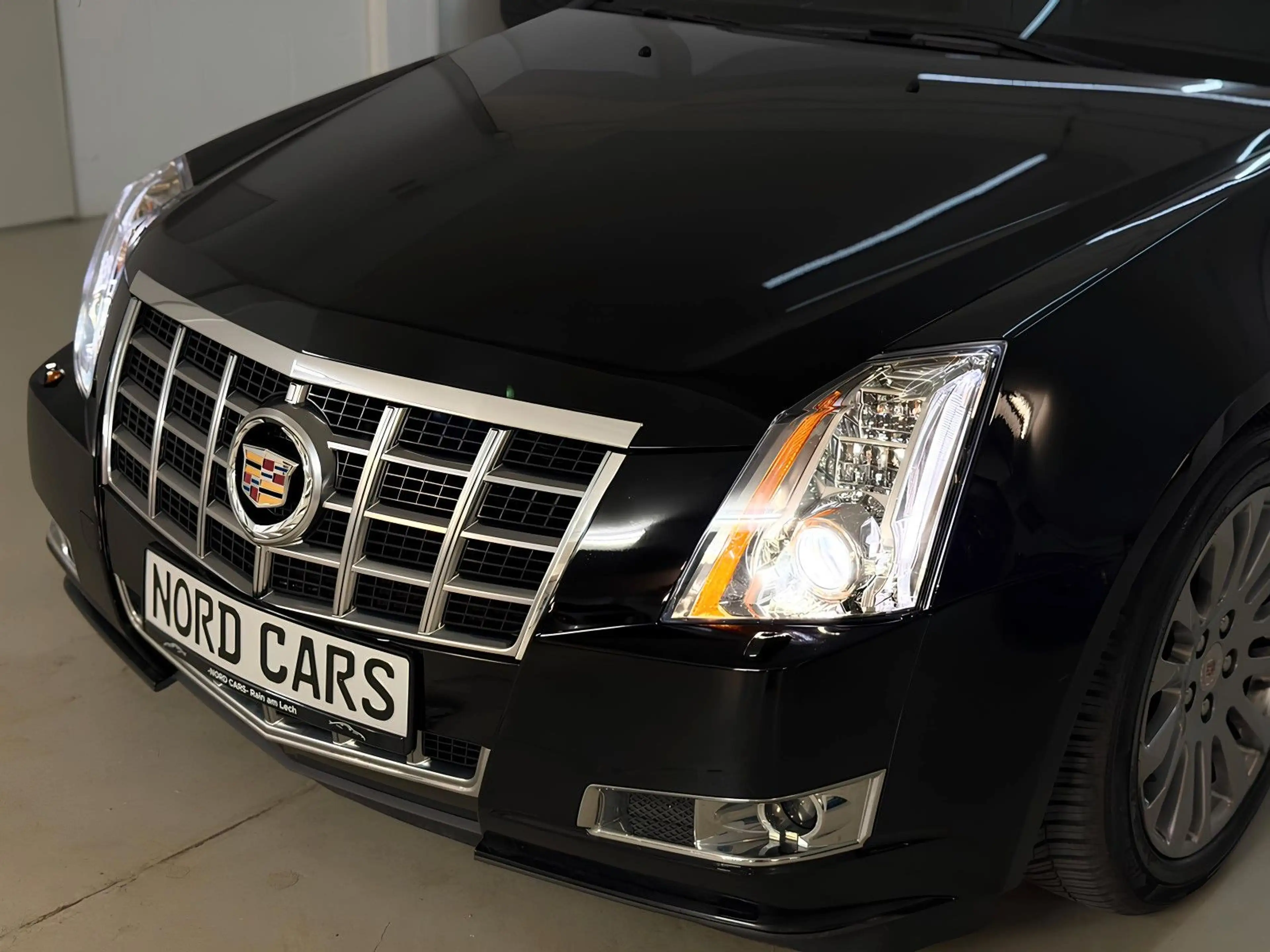 Cadillac CTS 3.0 V6 NUR 25.000KM *1.HAND *SAMMLERAUTO — photo 2