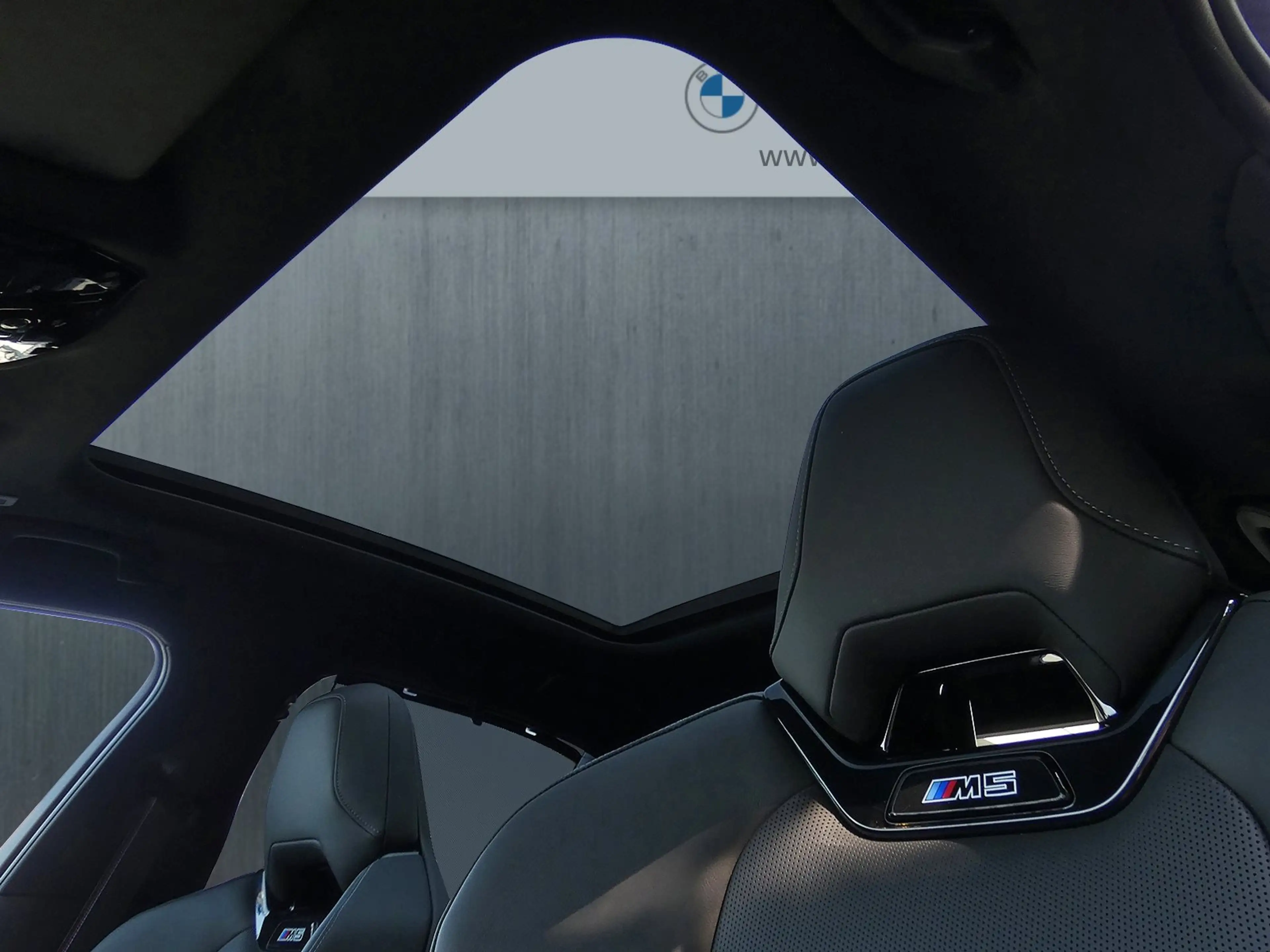 BMW M5 Limousine — photo 12