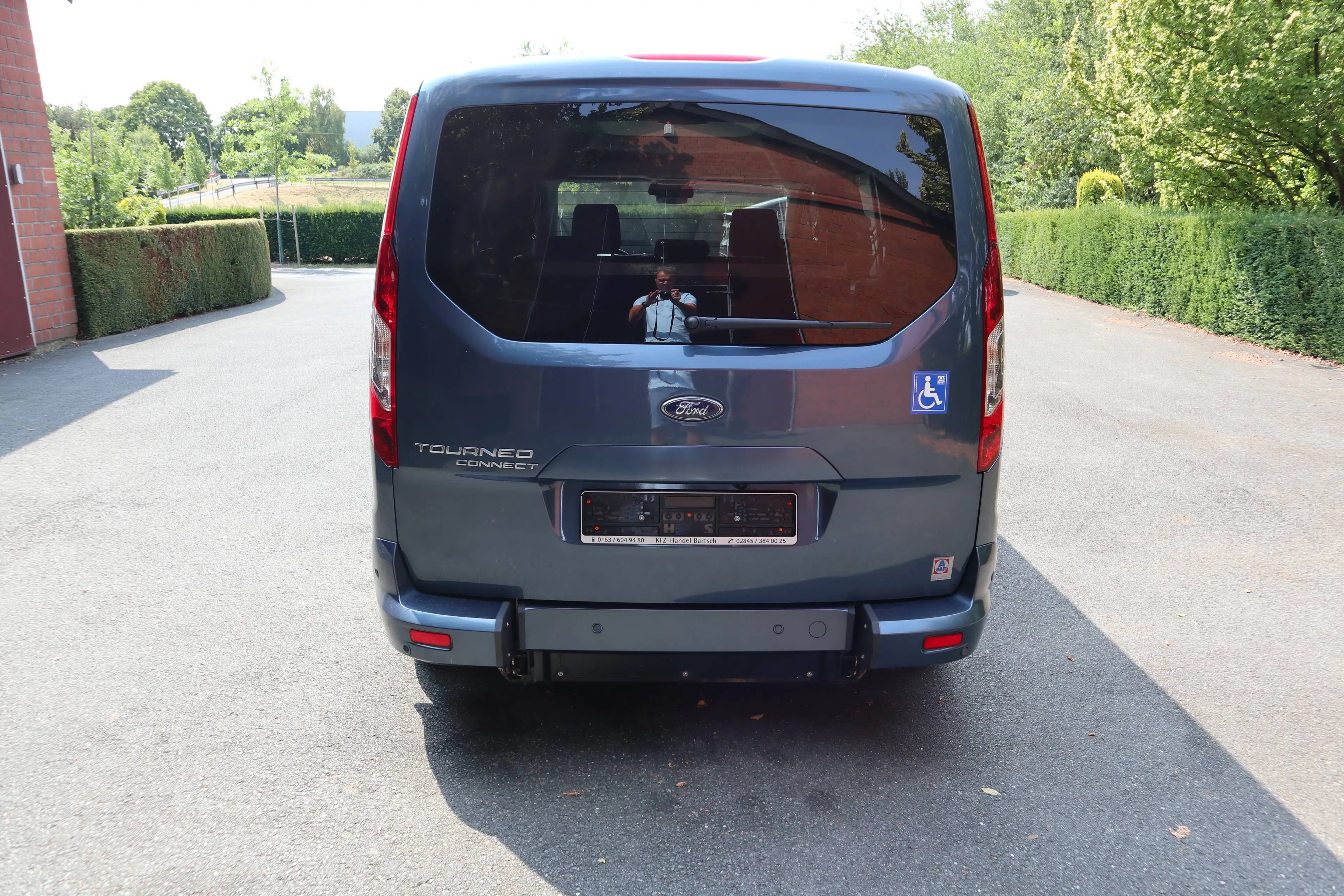 Ford Grand Tourneo Titanium Automatik*rollstuhlgerecht*Wenderampe*AMF-Bruns Umbau*Garantie* — photo 6
