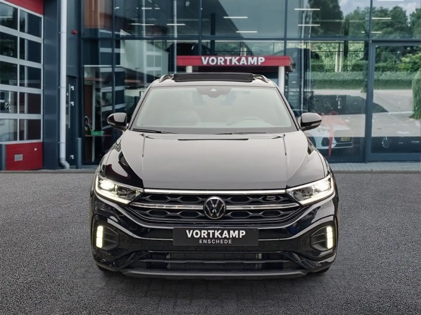 Volkswagen T-Roc 1.5 TSI DSG R-LINE BLACK OPTIK 19''LM/PANO-DAK/E-K Zwart - 2