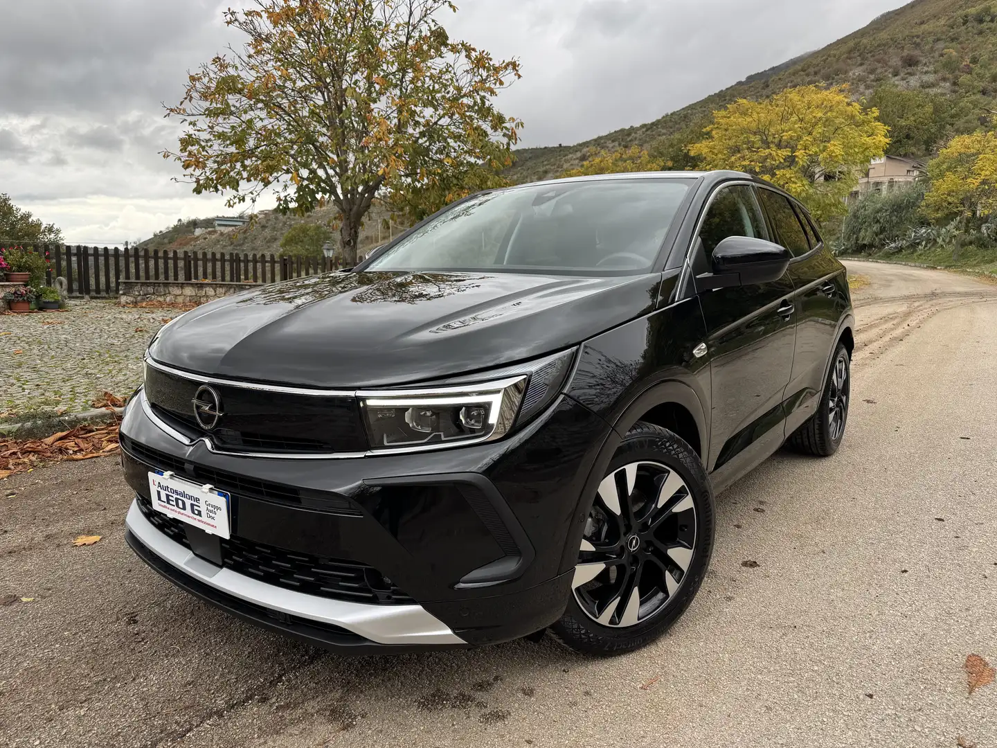 Opel Grandland X 1.5 ecotec 130cv Business Elegance aut..Navi..!! Nero - 1