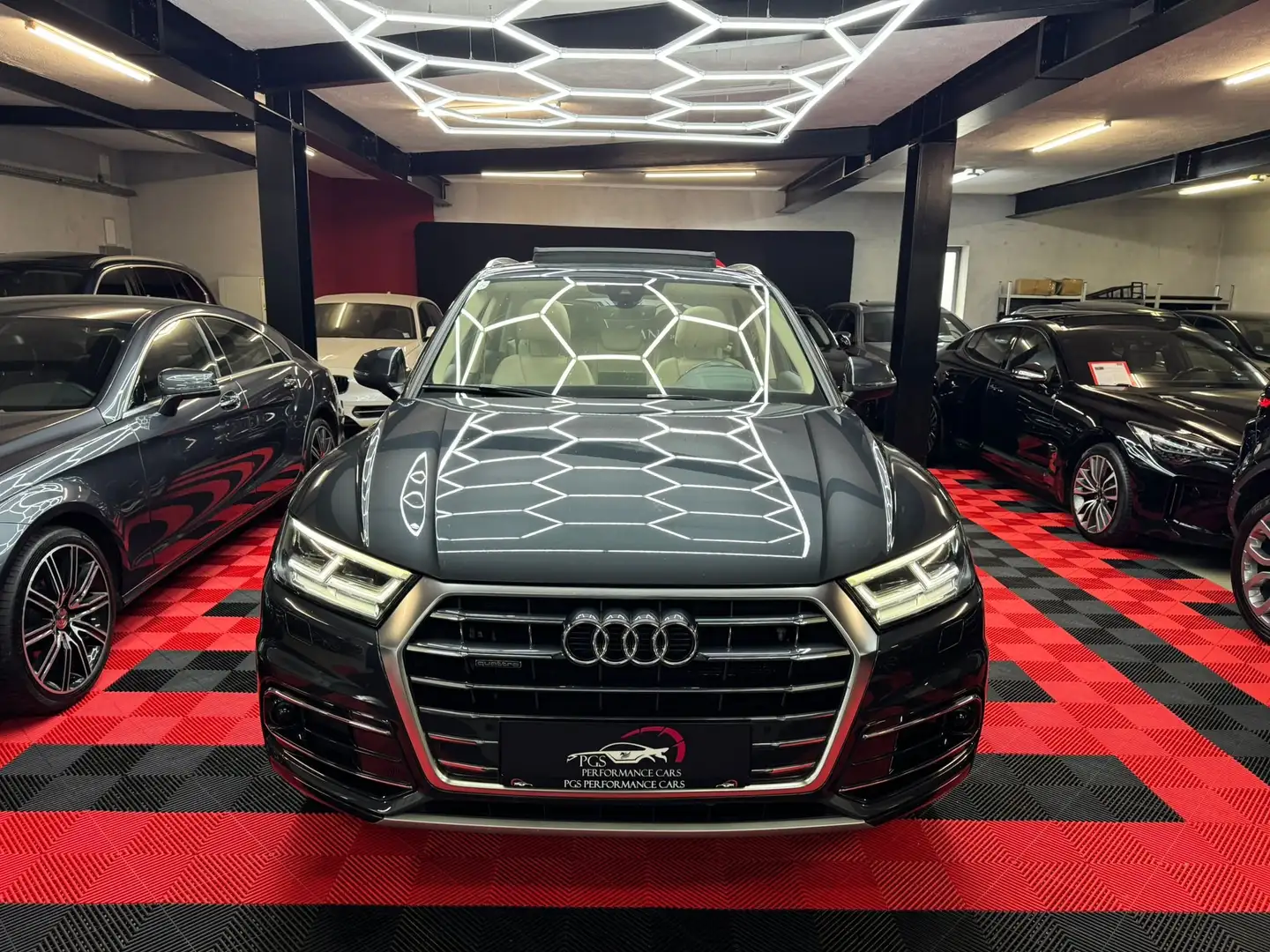 Audi Q5 40 TDI quattro/PANO/KAMERA/LEDER Grijs - 2