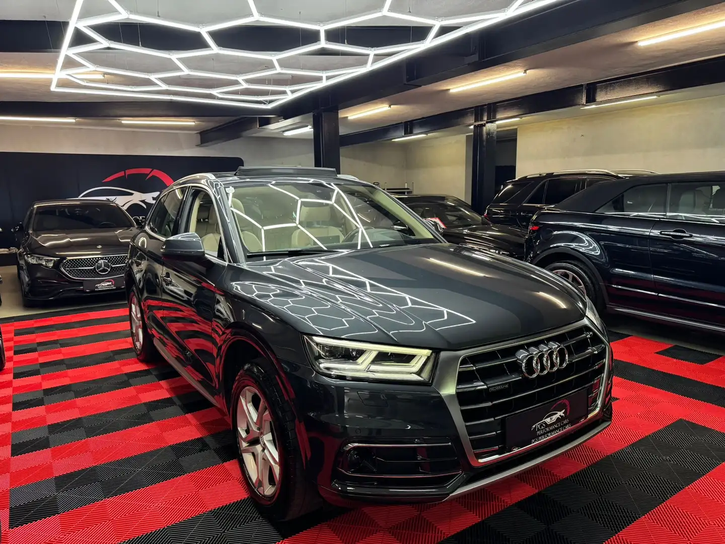 Audi Q5 40 TDI quattro/PANO/KAMERA/LEDER Grijs - 1