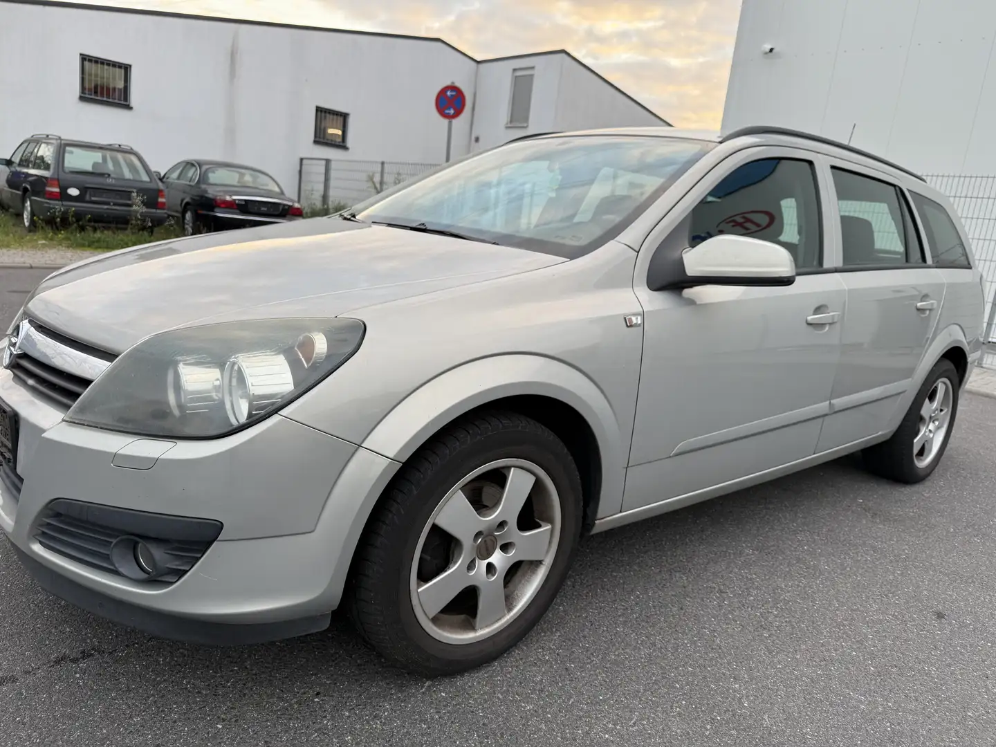 Opel Astra Edition Neue Tüv - 1