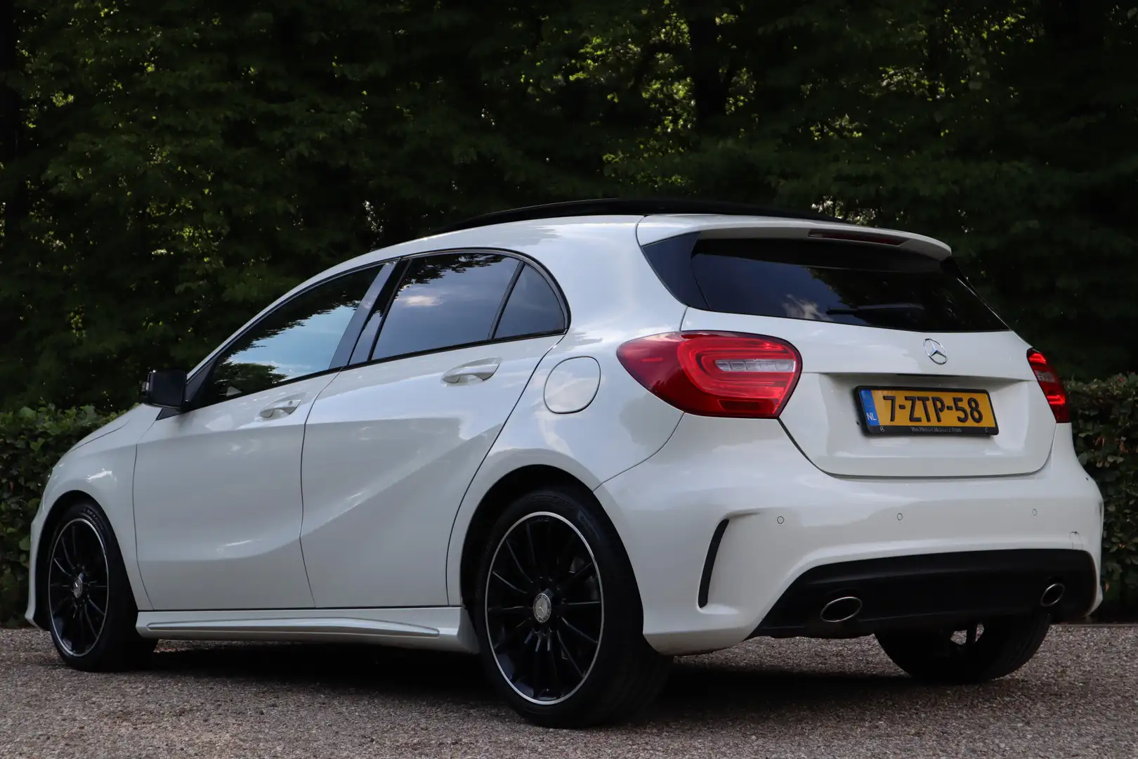 Mercedes-Benz A 180 AMG Styling | Panoramadak | Automaat | Navi | Blanc - 2