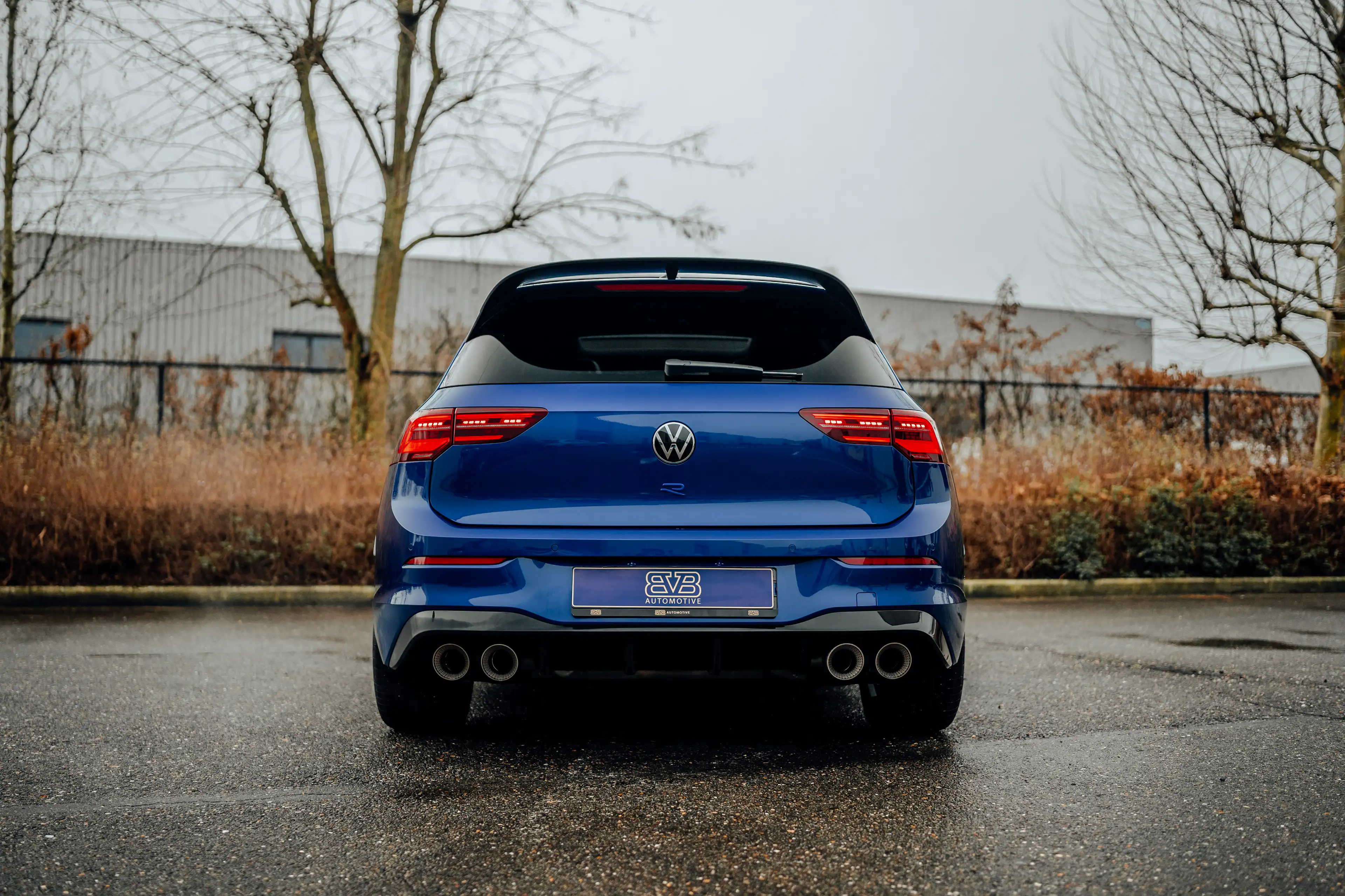 Volkswagen Golf R 20 JAHRE | AKRA | PANO | H&K | DCC | DRIFT MODE — photo 9
