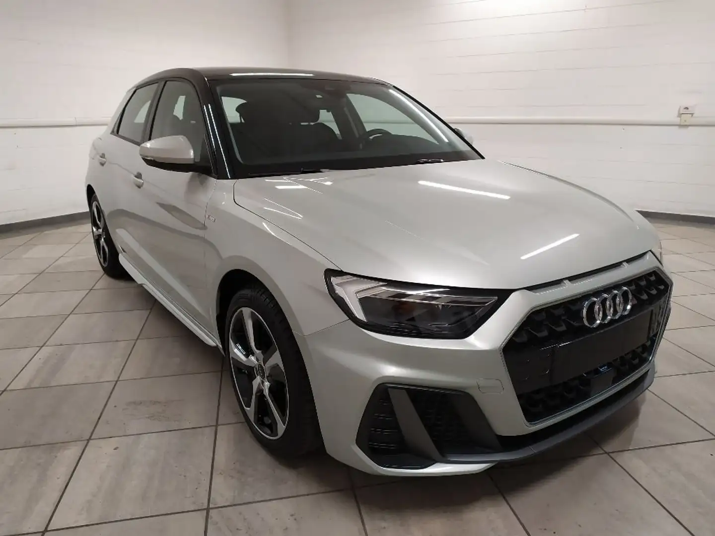 Audi A1 Sportback 30 1.0 tfsi S Line Edition 110cv Gris - 1
