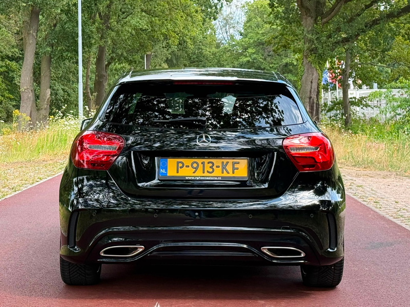 Mercedes-Benz A 180 180 Business Solution AMG — photo 6