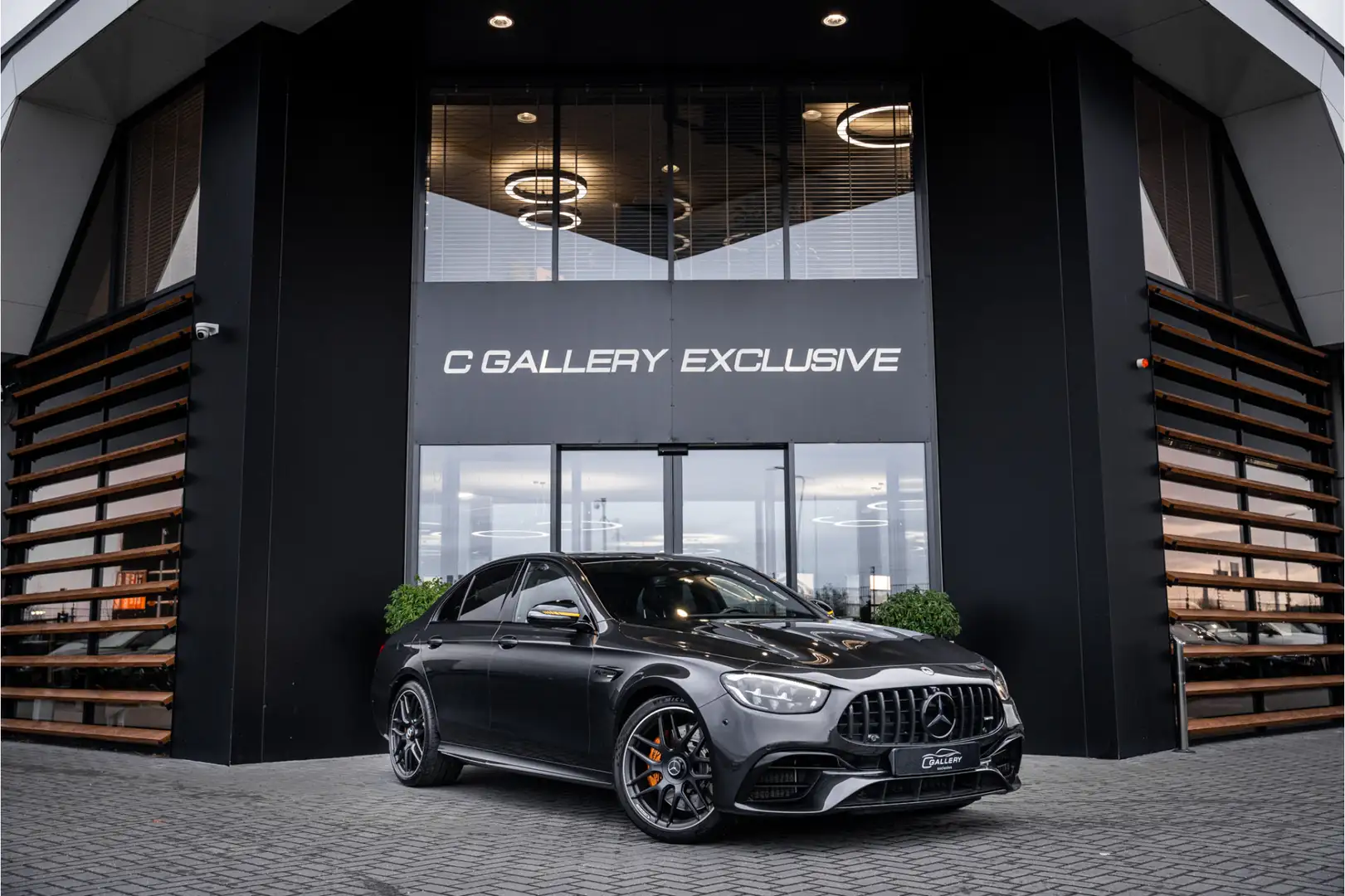 Mercedes-Benz E 63 AMG E63 S 4MATIC+ Edition 1 | Panorama | Burmester | S Gris - 1