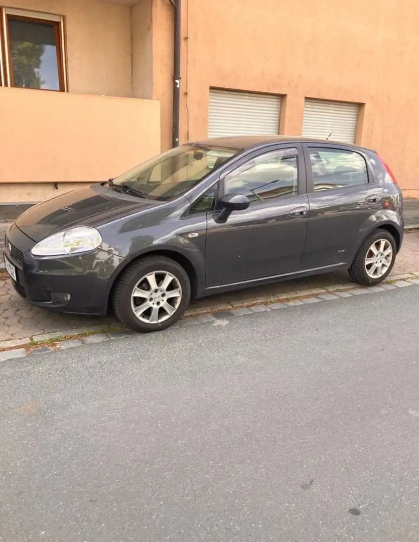 Fiat Grande Punto 1.3 Multijet 16V Emotion - 1