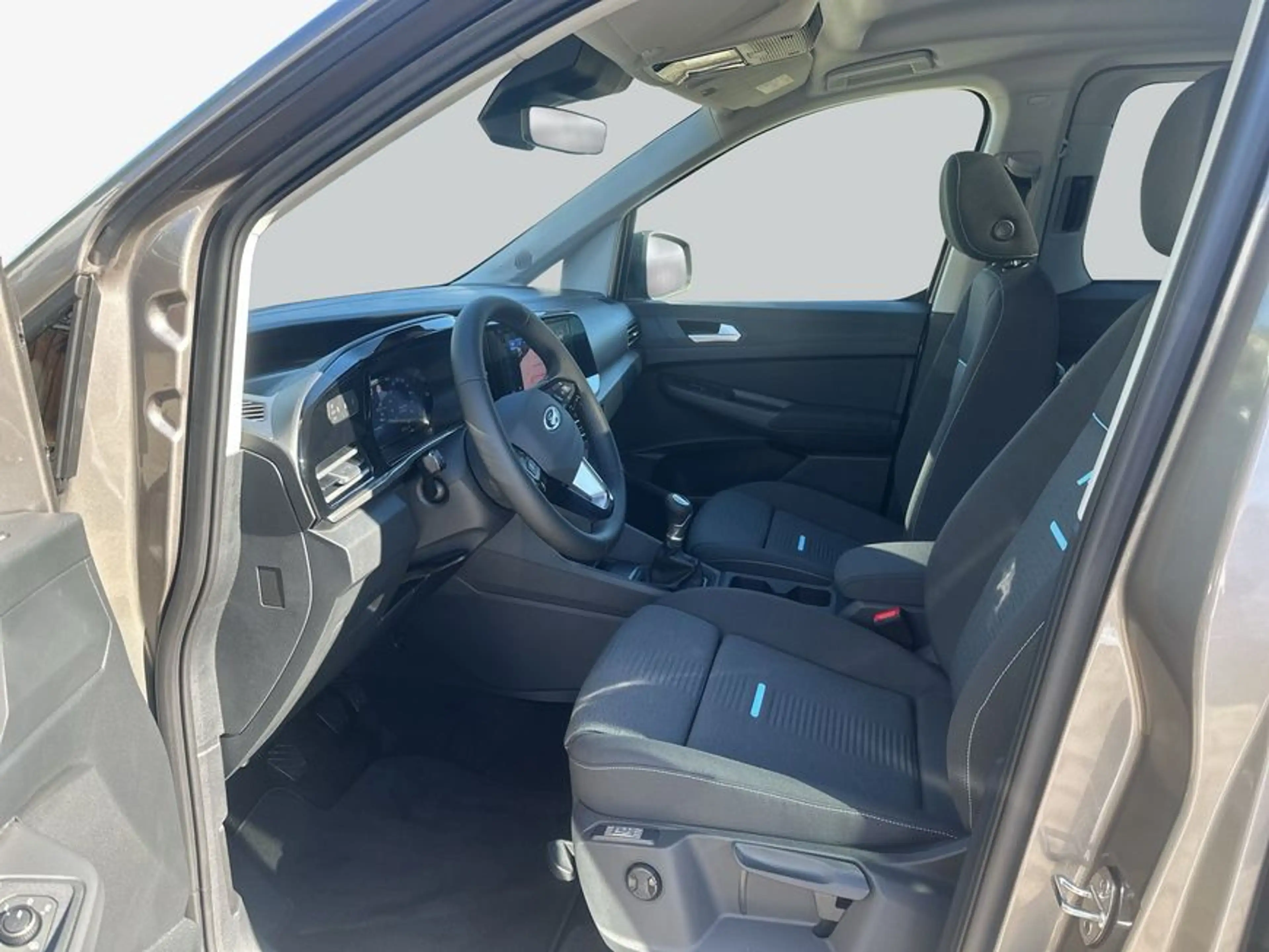 Ford Grand Tourneo Connect 2.0 EcoBlue Allrad ACTIVE 90 — photo 9