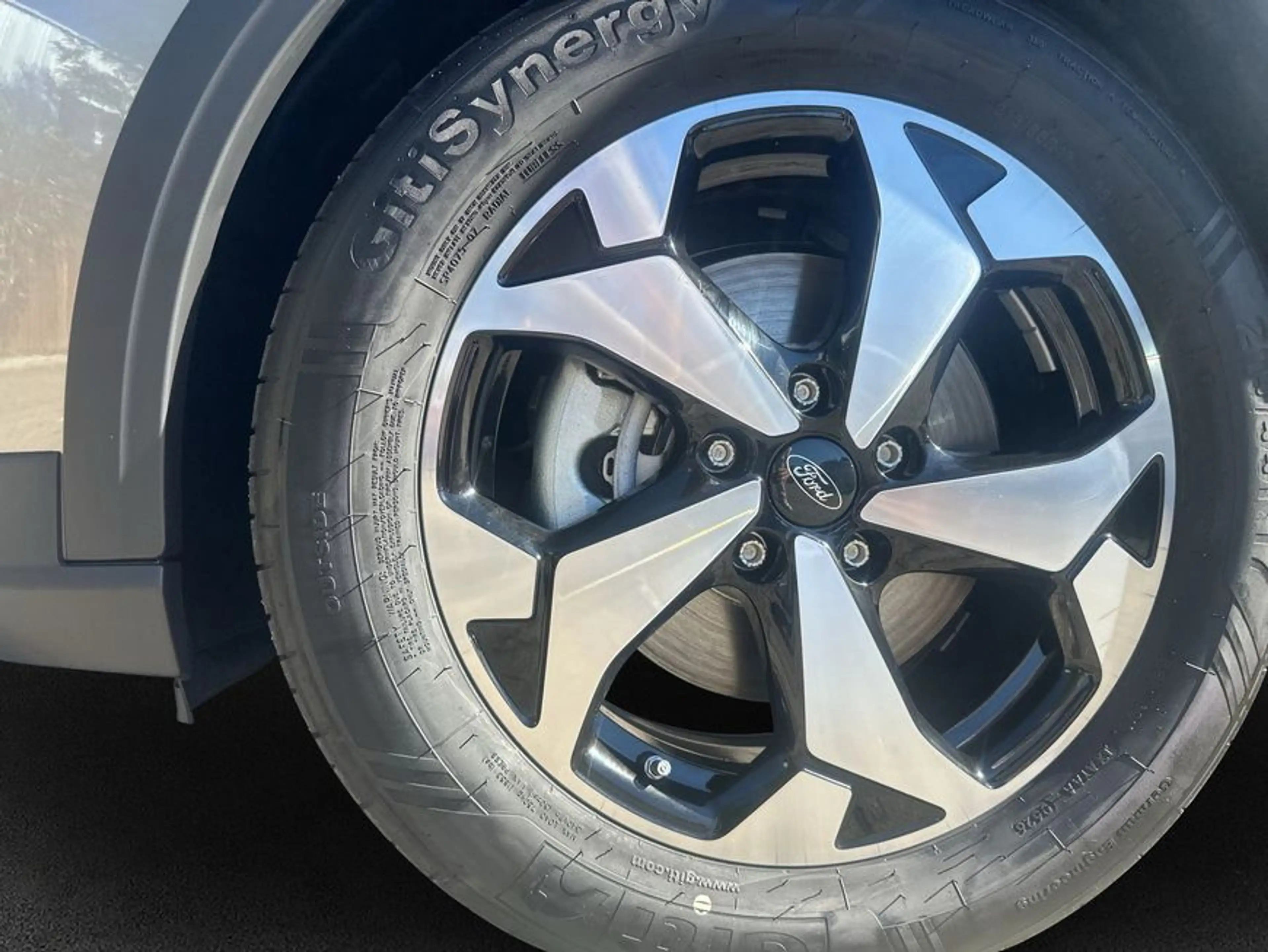 Ford Grand Tourneo Connect 2.0 EcoBlue Allrad ACTIVE 90 — photo 7