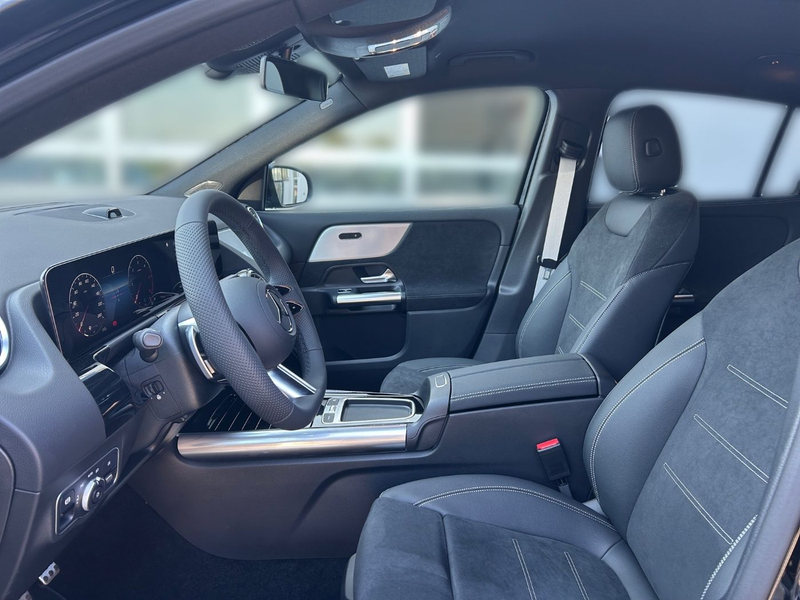 Mercedes-Benz GLA 200 d 4MATIC Österreich-Edition AMG Line PTS — photo 8