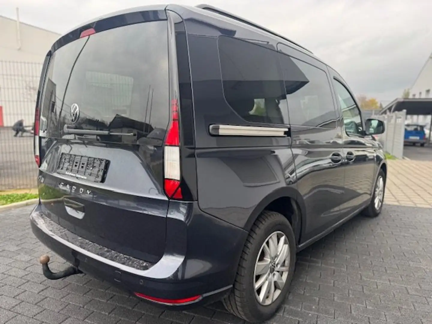 Volkswagen Caddy Life 2.0 TDI 90kW 5 Sitzer Navi AHK Bleu - 2