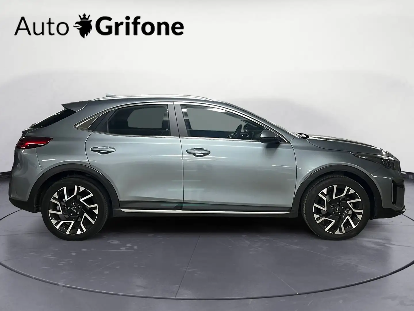 Kia XCeed Xceed 1.5 T-GDi 160 CV MHEV DCT Business Oranje - 2