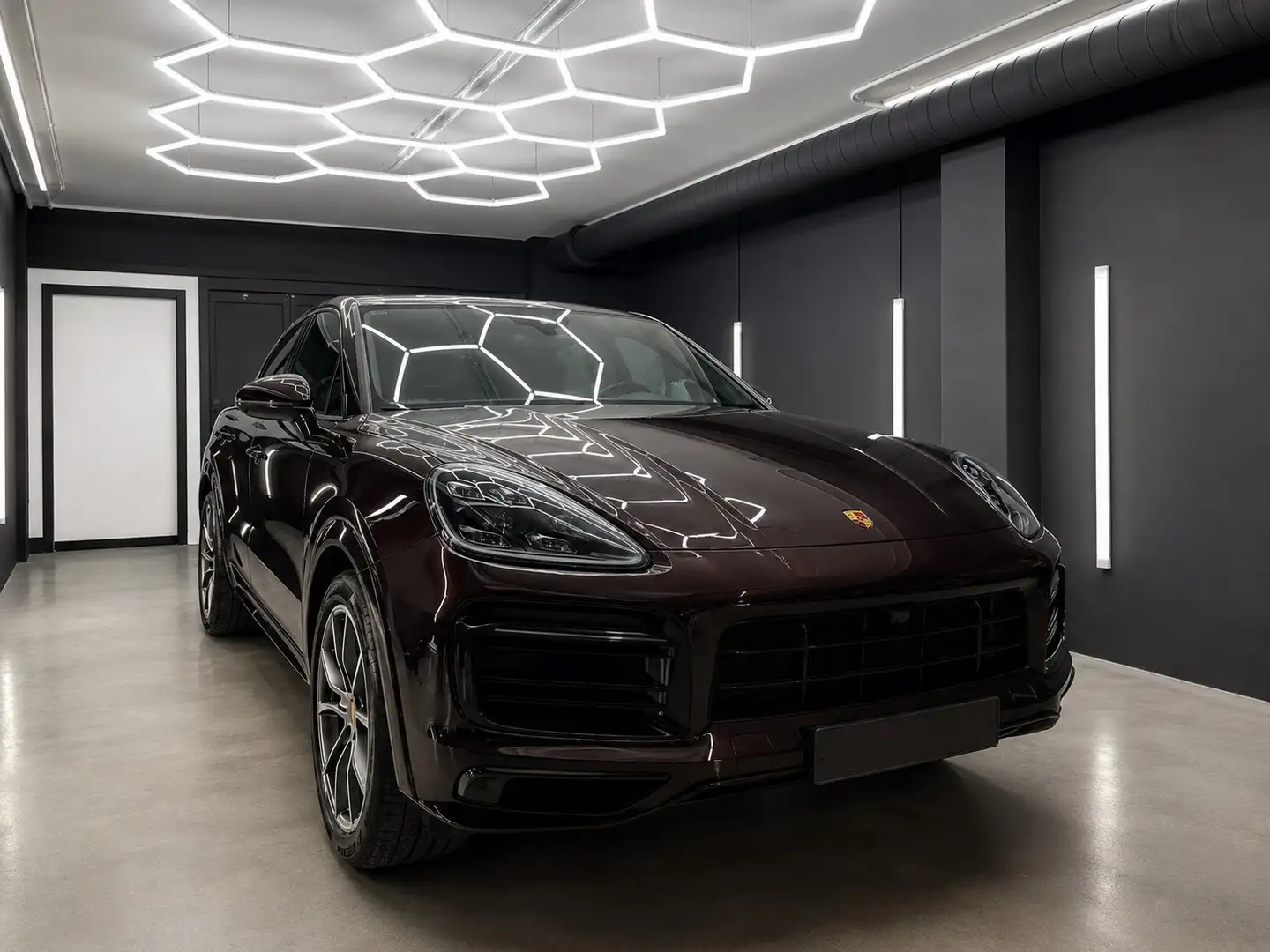 Porsche Cayenne Coupe Marrón - 1
