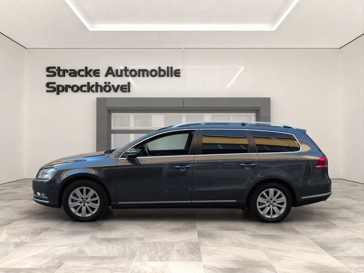 Volkswagen Passat Variant BMT*TÜV Neu!*Xenon*Scheckheftgepf Grau - 2