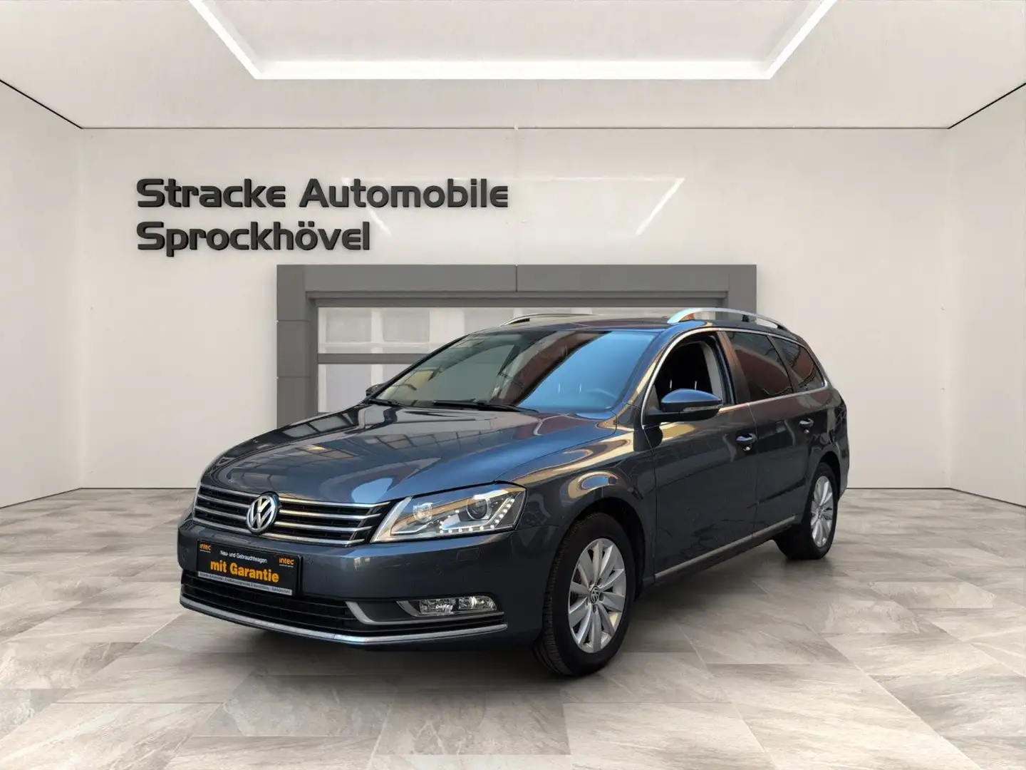 Volkswagen Passat Variant BMT*TÜV Neu!*Xenon*Scheckheftgepf Grau - 1